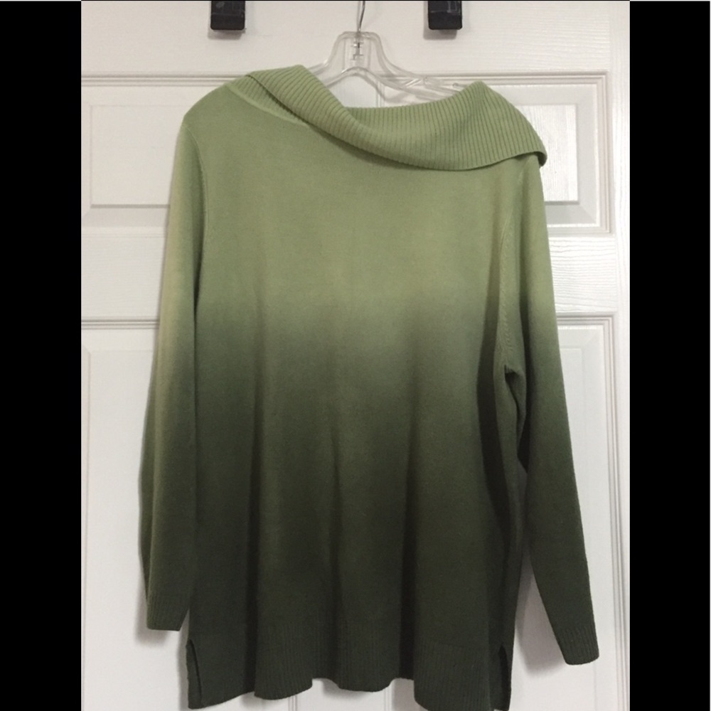 Avenue Green top